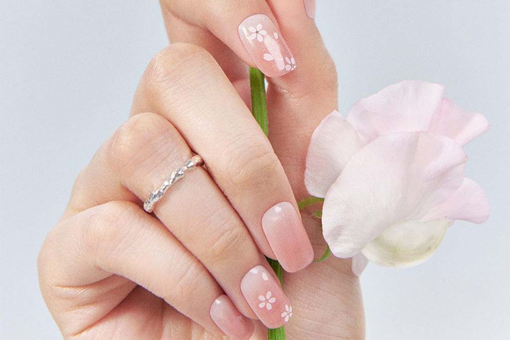 Pink Flower Nails: 5 Designs You Can Try This Season
