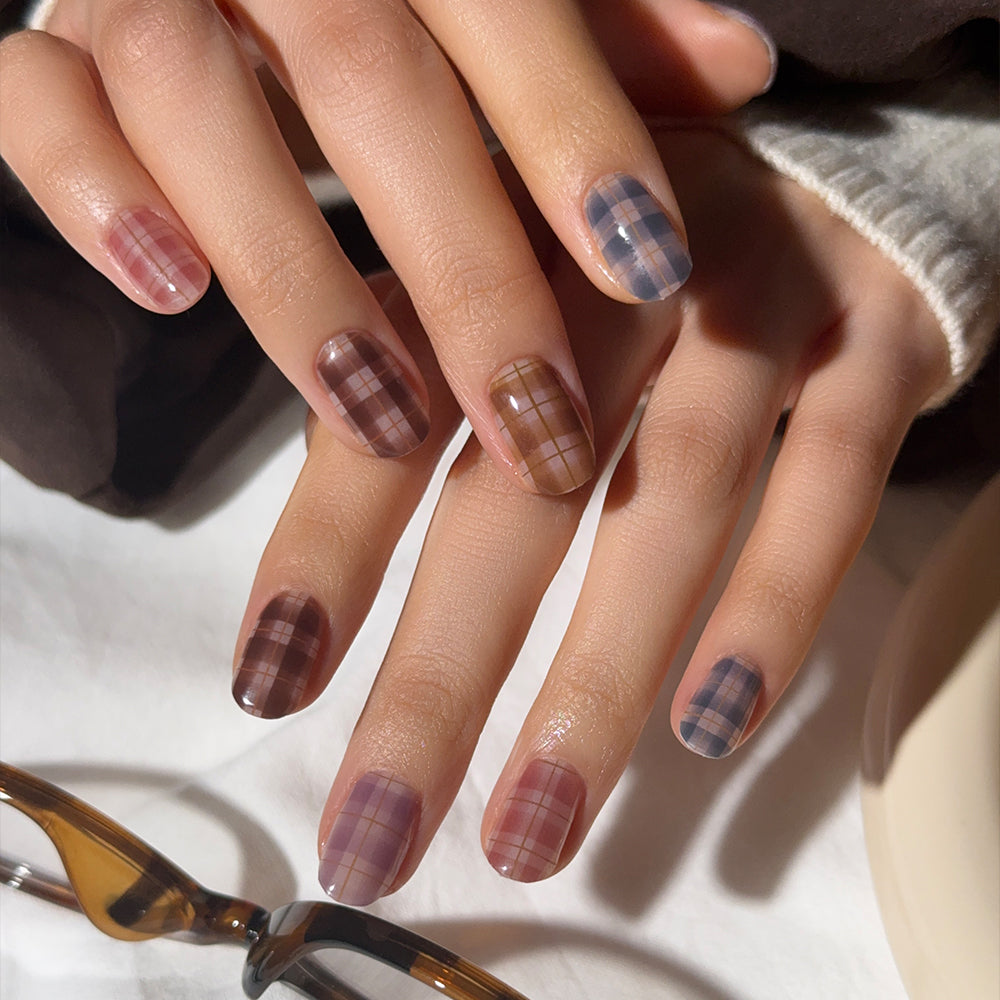 N Cozy Plaid